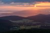 Sonnenaufgang über dem Zittauer Gebirge - gesehen vom Hochwaldturm