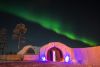 Polarlicht über dem Eisschloss von Hetta, Finnland