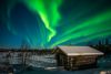 Polarlicht über Äkäslompolo in finnisch Lappland